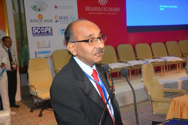 Dr. OP Yadava participating in wccpci-2016, sharing insights in Senior Cardiologist